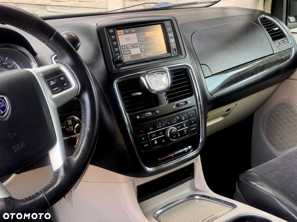 Lancia Voyager 2.8CRD Platinum - 18