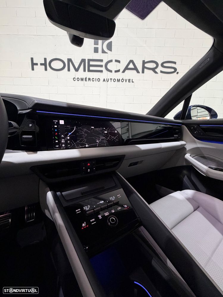 Porsche Macan Electric Turbo - 48