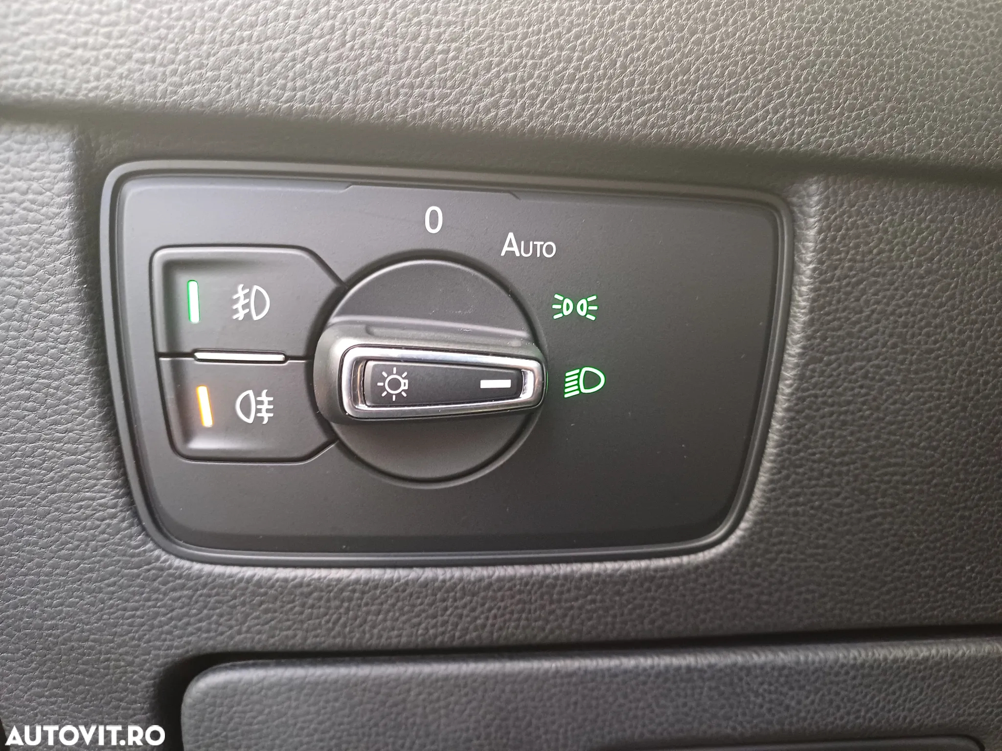 Volkswagen Passat 2.0 TDI DSG Comfortline - 11
