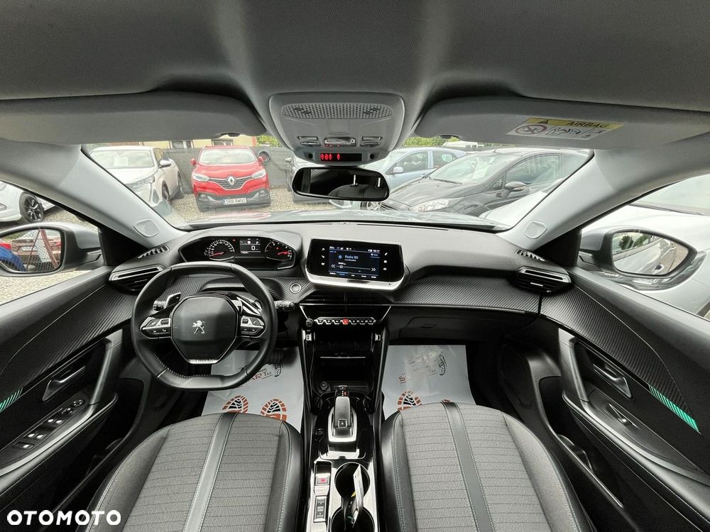 Peugeot 2008 PureTech 130 Allure S&S EAT8 - 10