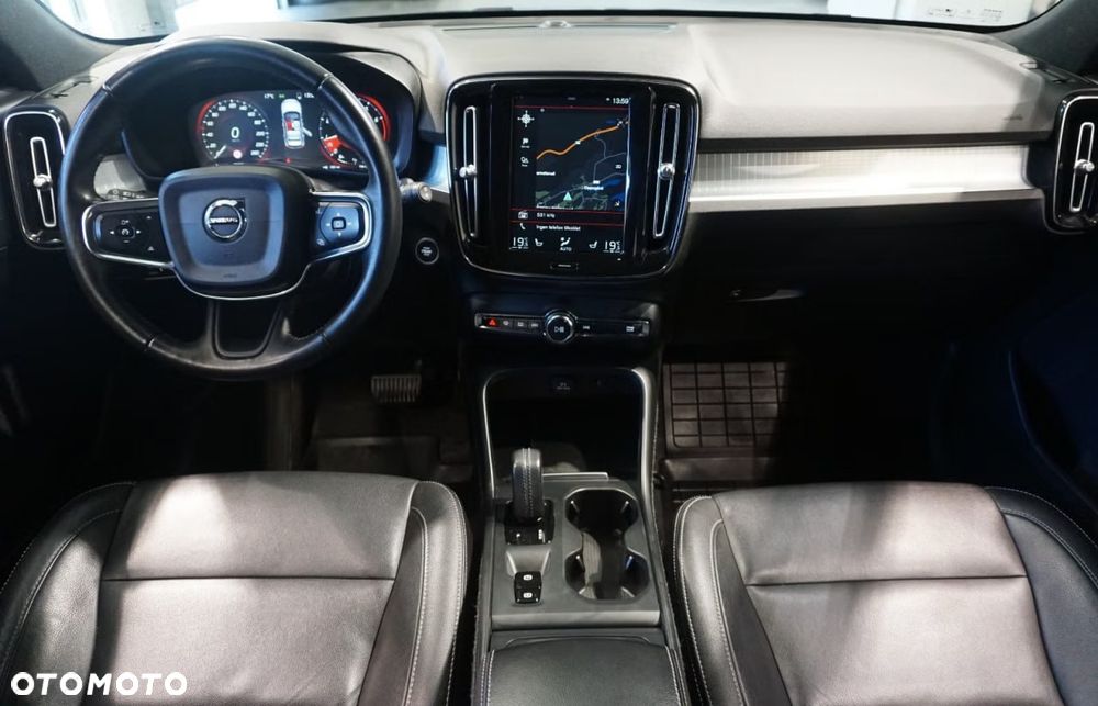 Volvo XC 40 T4 AWD Geartronic Momentum - 14