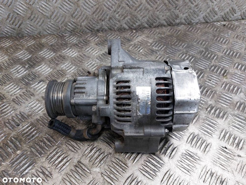 ALTERNATOR + POMPA VACUM HYUNDAI GETZ I 1.5 CRDi 37300-27602 - 3