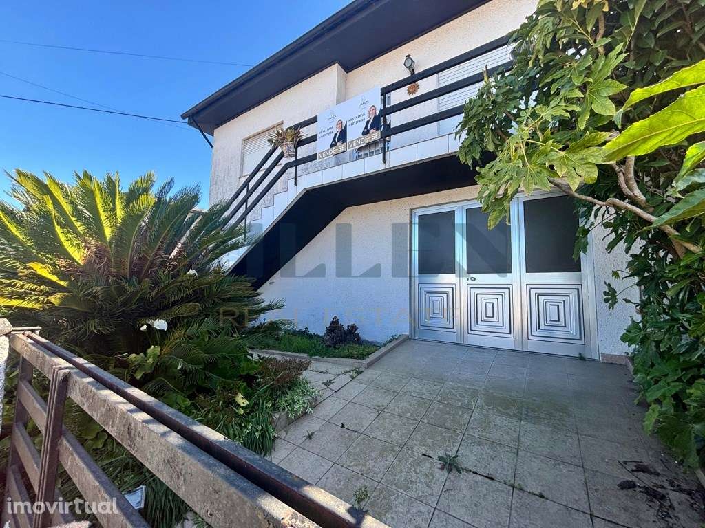 Moradia T3 Geminada com Jardim e Anexo Independente - Trofa - Grande imagem: 2/31