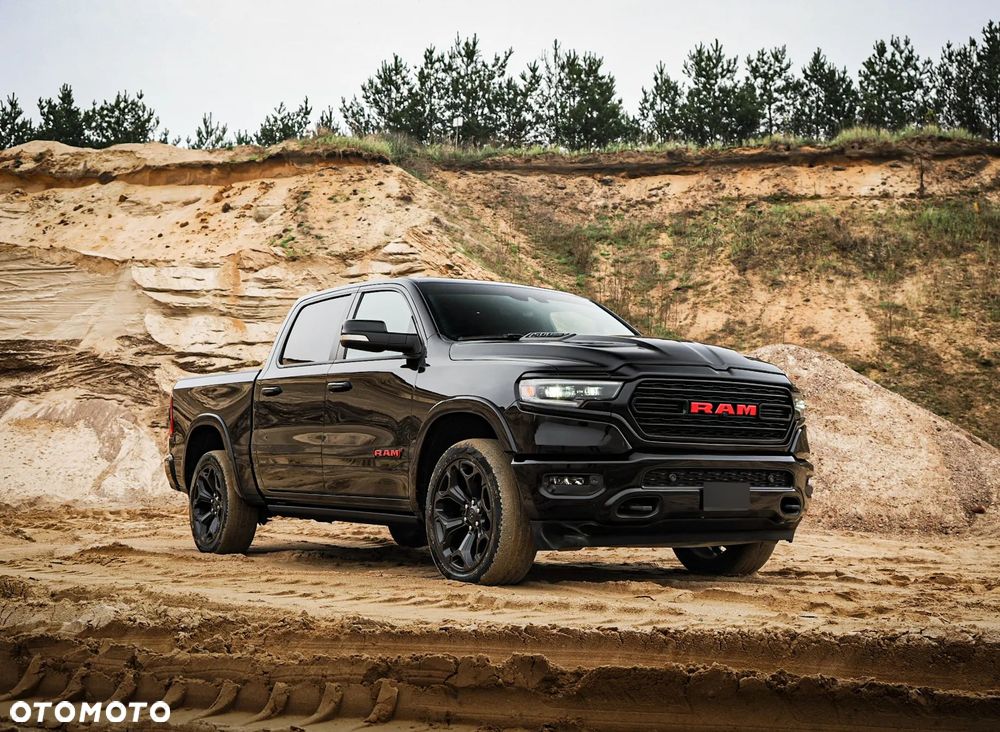 RAM 1500 5.7 eTorque Crew Cab Shortbed Limited Black - 1