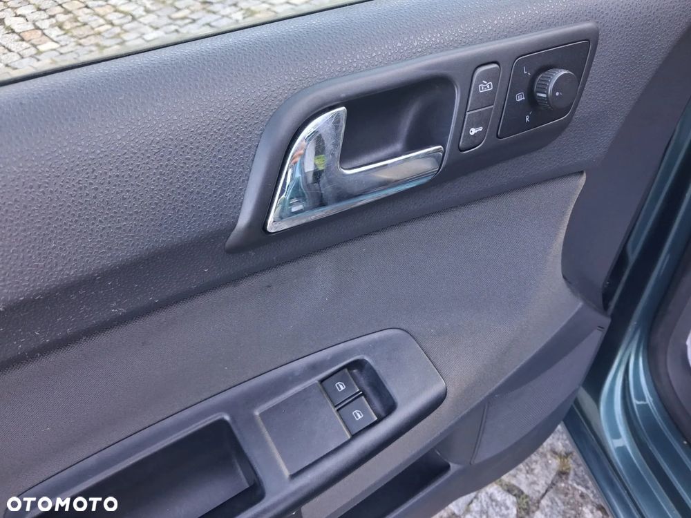 Volkswagen Polo - 12