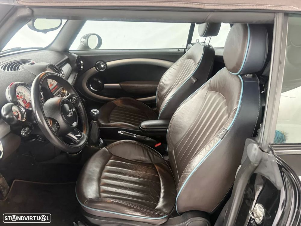 MINI 3 Portas Cooper D - 10