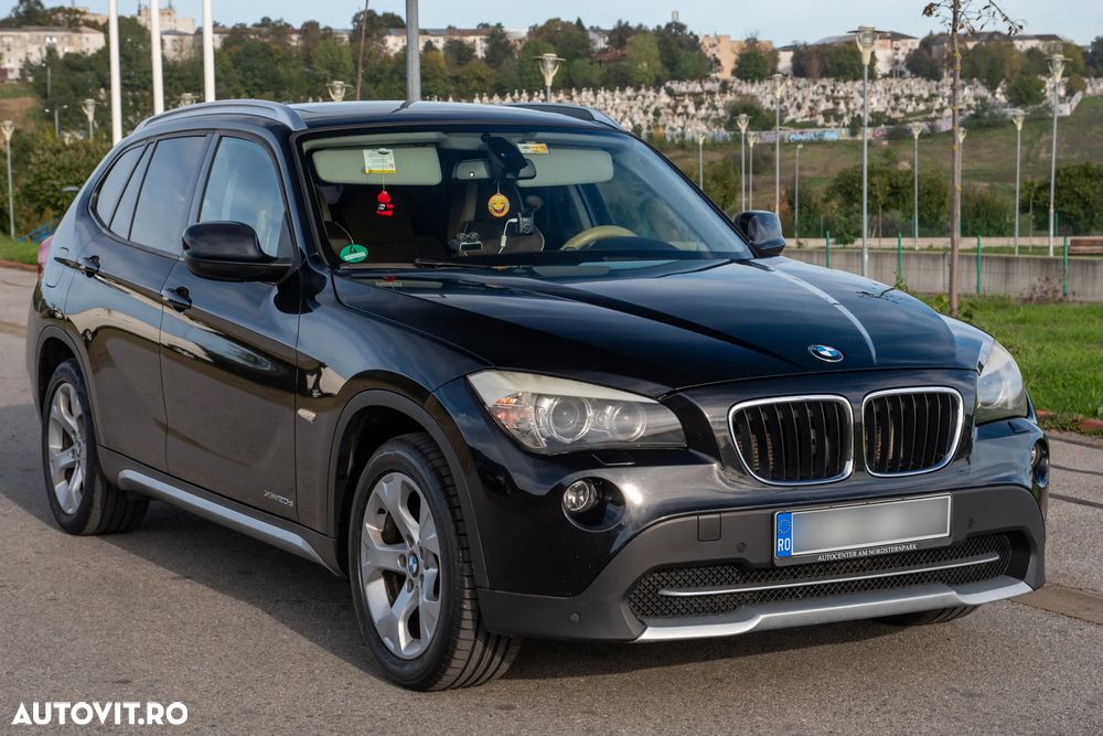 BMW X1 xDrive20d - 10