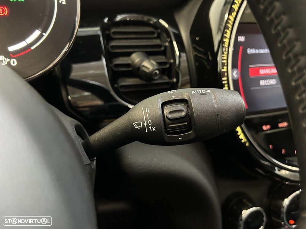 MINI Cabrio One Sport Edition - 36