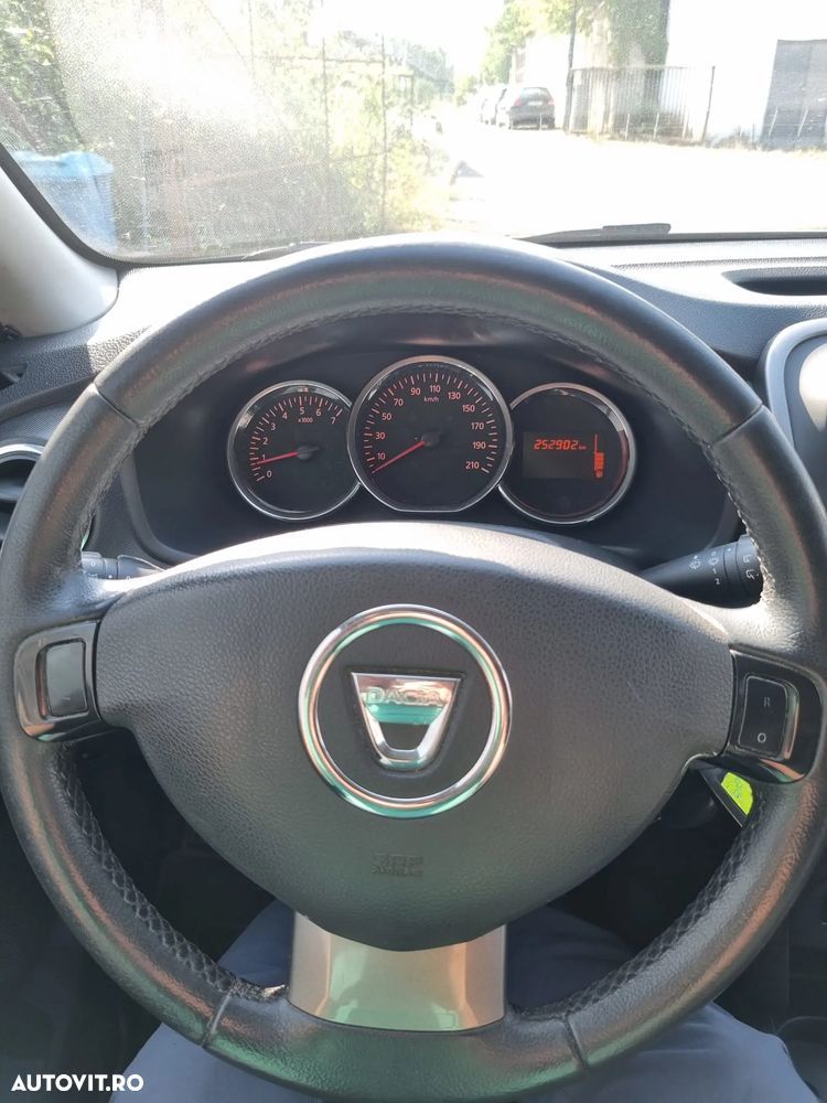 Dacia Logan 1.5 90CP Laureate - 12