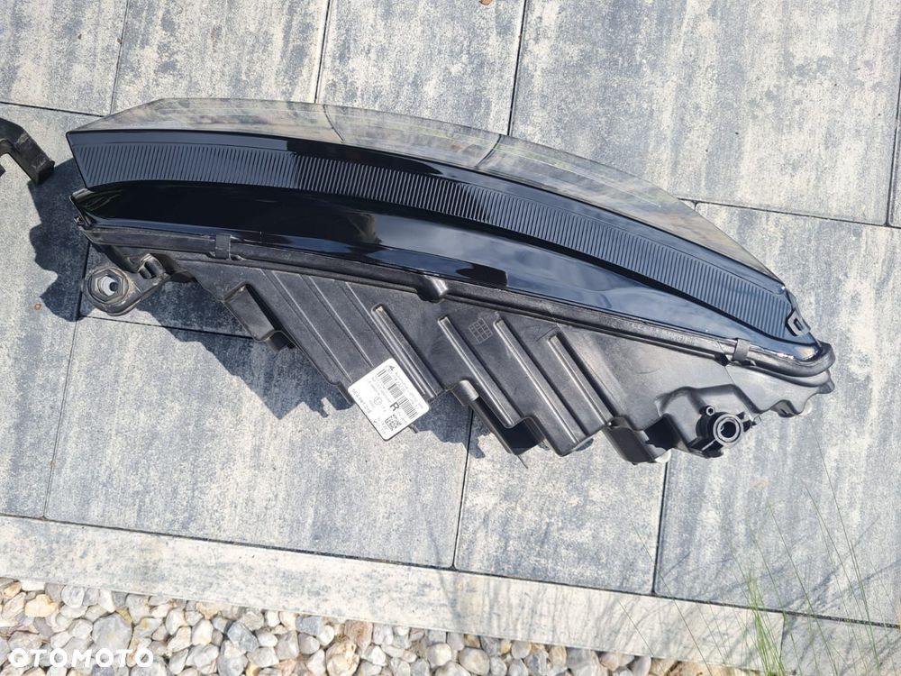 skoda octavia iv 4 kompletne lampy przód full led 5e4941015 5e4941016 - 8