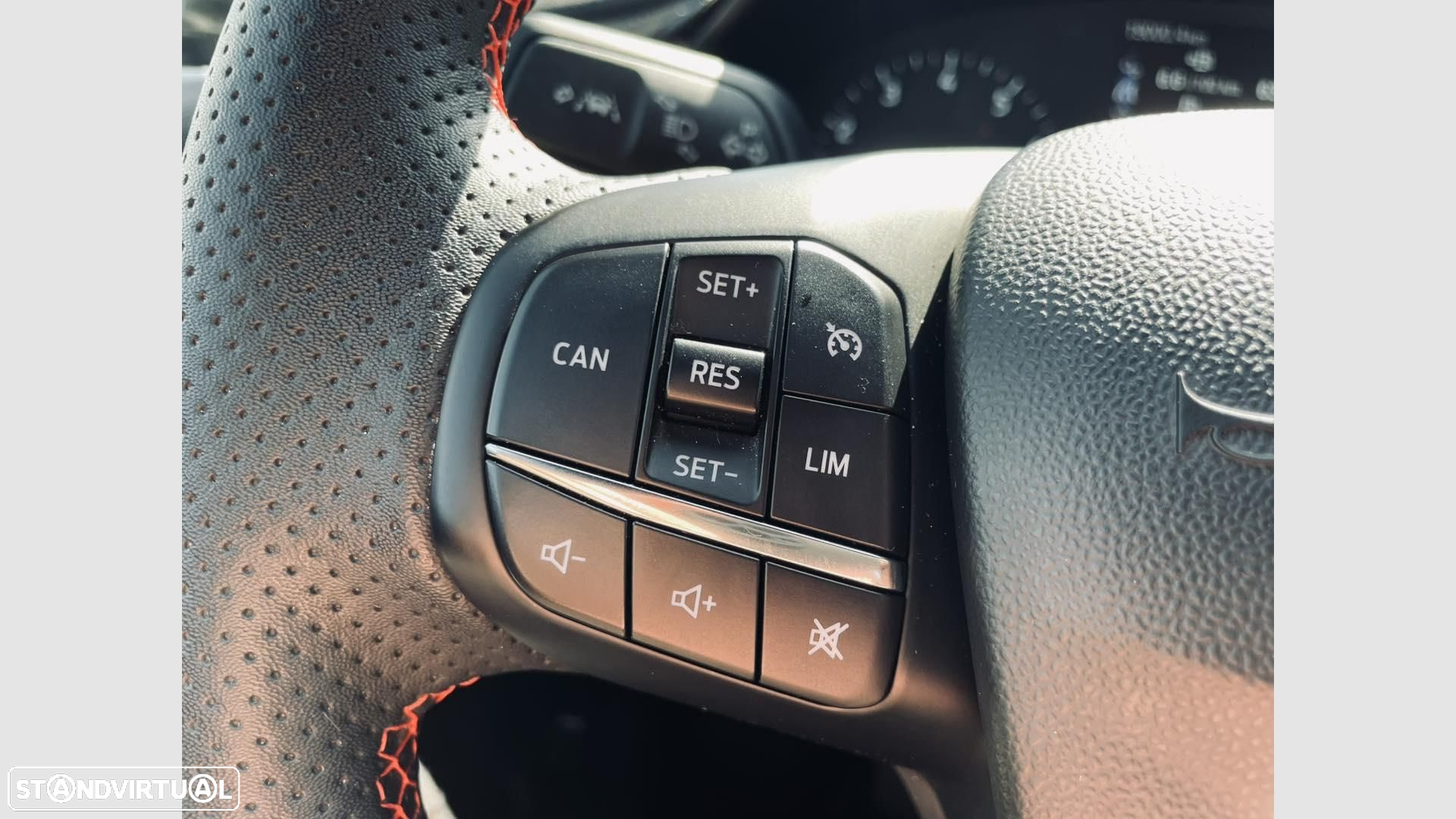 Ford Fiesta 1.0 EcoBoost ST-Line - 13