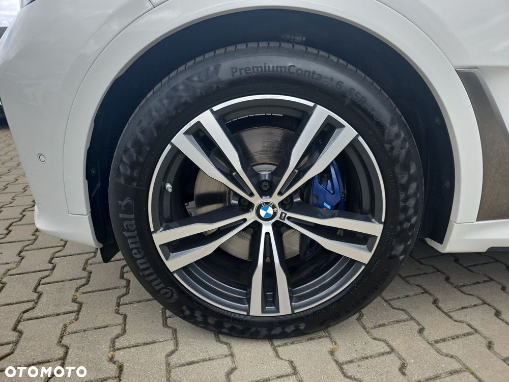 BMW X7 M50i sport - 9