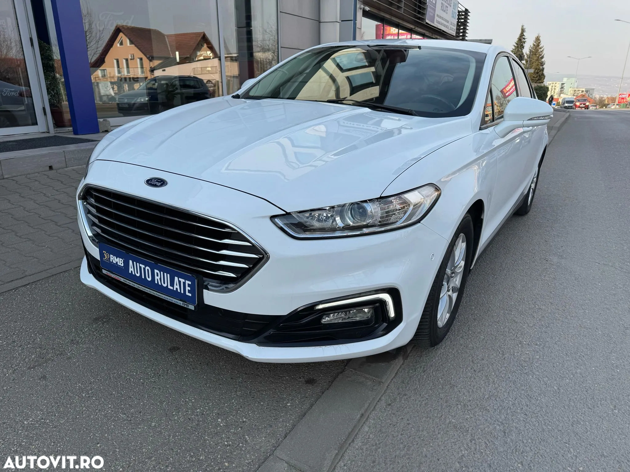Ford Mondeo 2.0 TDCi Aut. Trend - 2