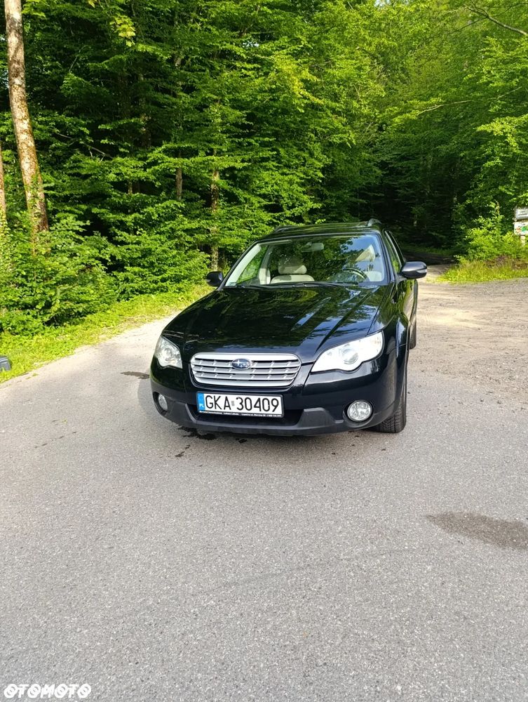 Subaru Outback - 1