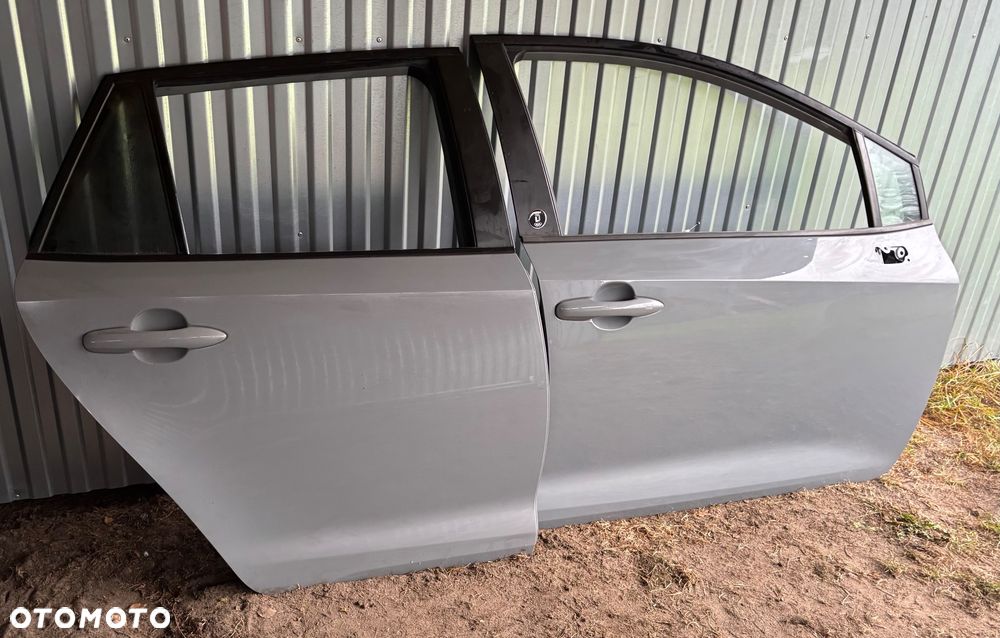 TOYOTA COROLLA E21 19-24 DRZWI PRAWE PRAWY PRZÓD PRZEDNIE TYŁ TYLNE 1H5 - 1