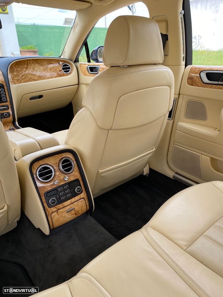 Bentley Continental Flying Spur Standard - 5