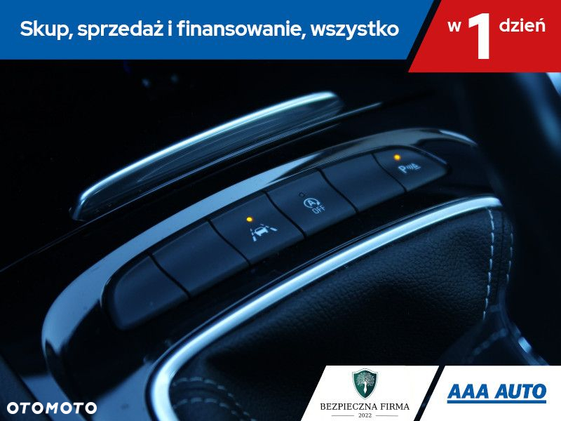 Opel Insignia - 17