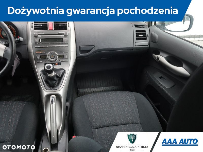 Toyota Auris - 9