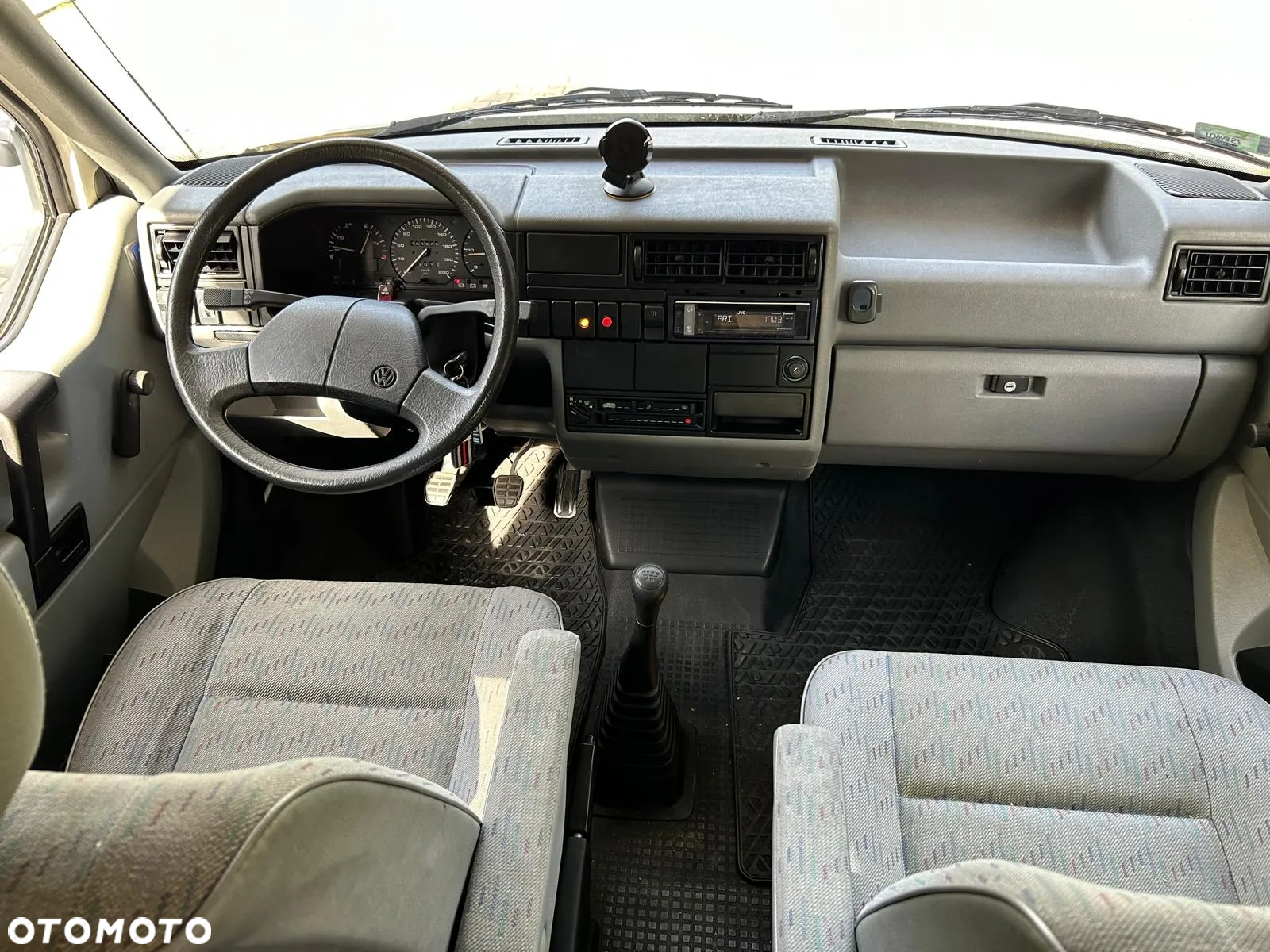 Volkswagen Transporter - 17