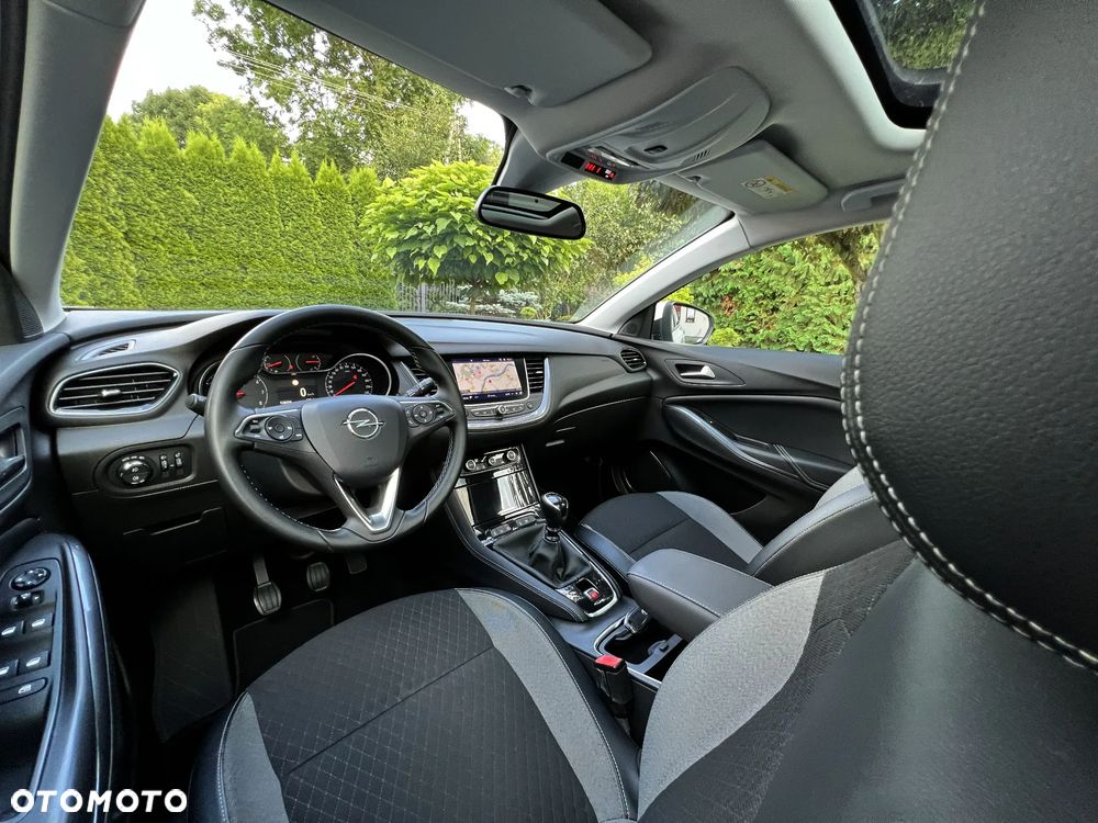 Opel Grandland X 1.2 Start/Stop Business INNOVATION - 27