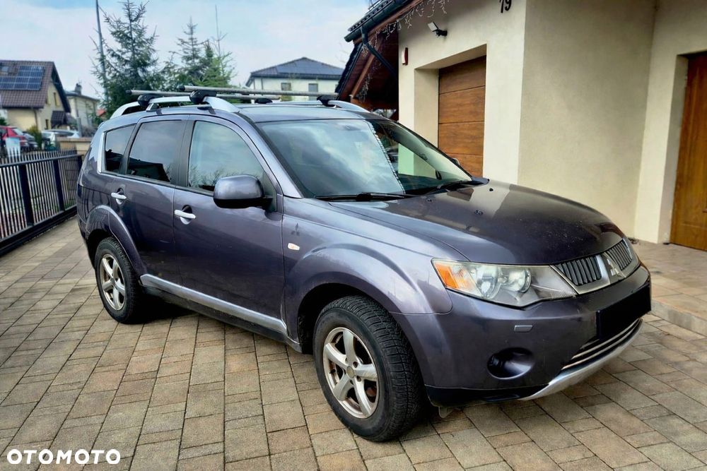 Mitsubishi Outlander 2.0 DID Intense - 2