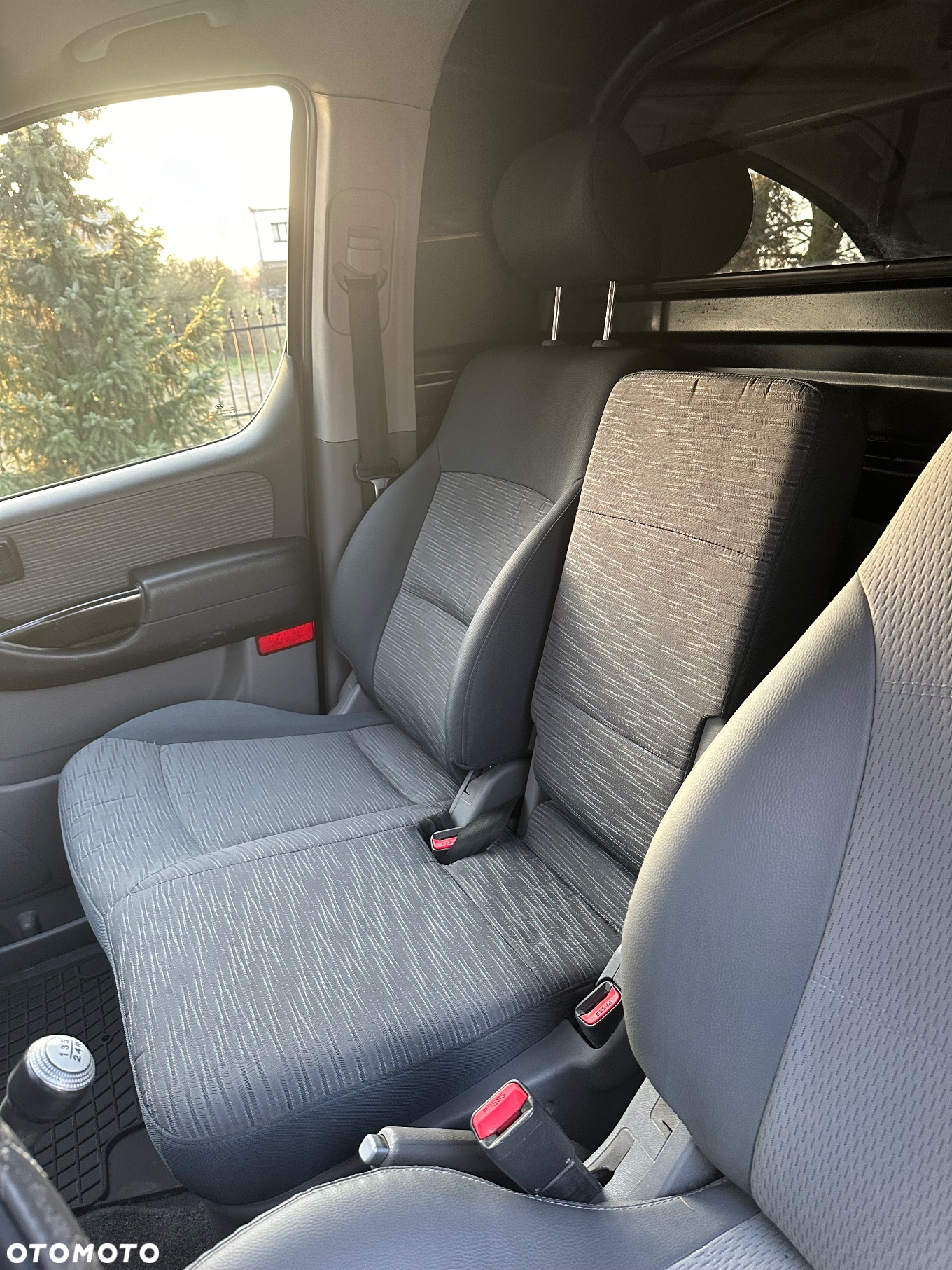 Hyundai H1 - 16