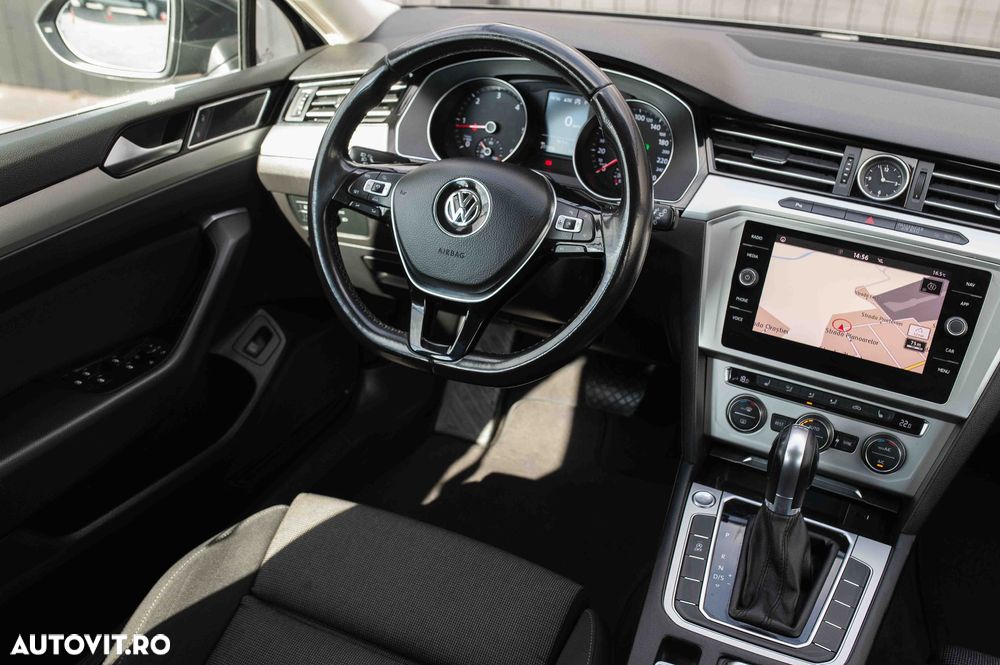Volkswagen Passat Variant 2.0 TDI DSG Comfortline - 8