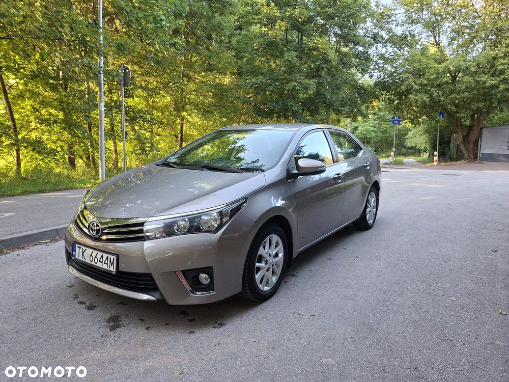 Toyota Corolla 1.6 Premium - 9