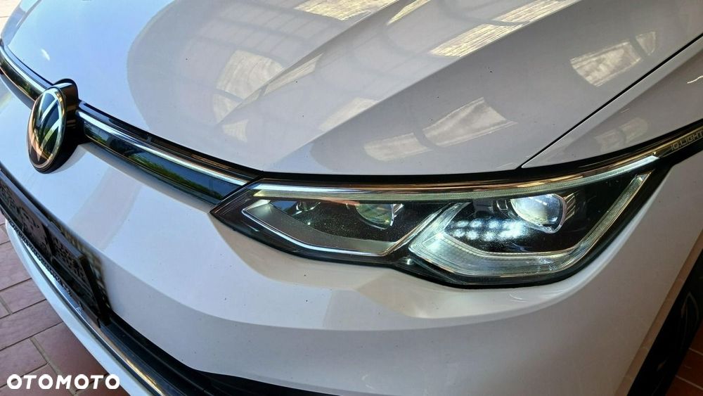 Volkswagen Golf 1.5 TSI EVO Style - 9