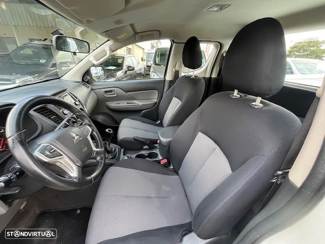 Mitsubishi L200 CLUB 4X4 154 cv 3Lug. - 8