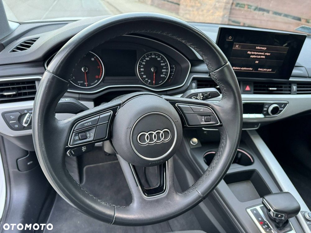 Audi A4 Limousine - 16