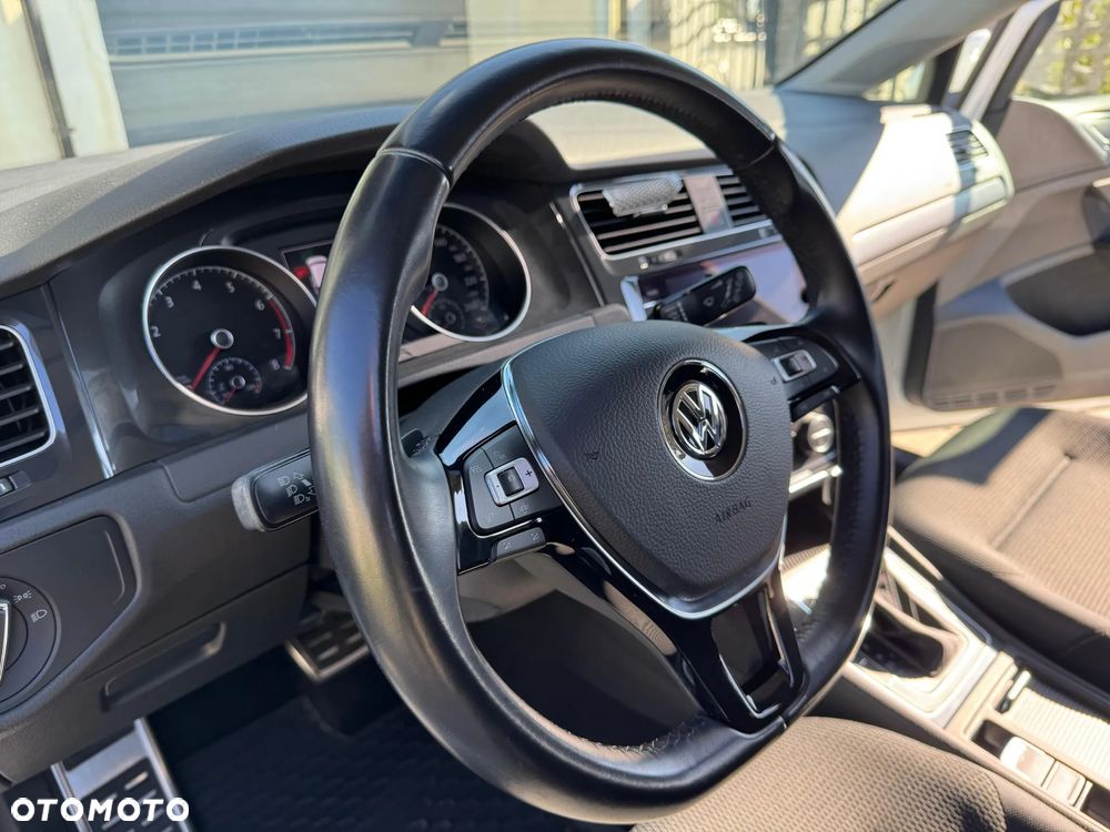 Volkswagen Golf VII 1.5 TSI BMT Comfortline DSG - 8