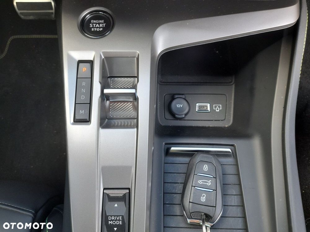 Peugeot 408 1.2 PureTech GT S&S EAT8 - 29