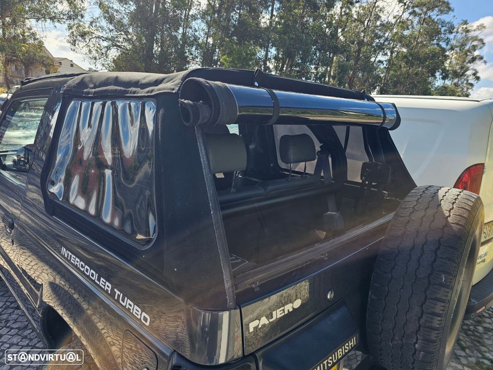 Mitsubishi Pajero 2.5 TDi GLX - 8