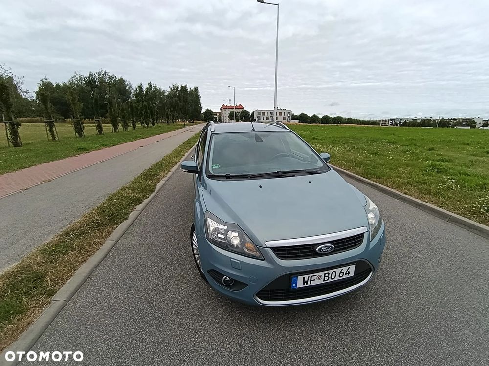 Ford Focus Turnier 1.8 Titanium - 2