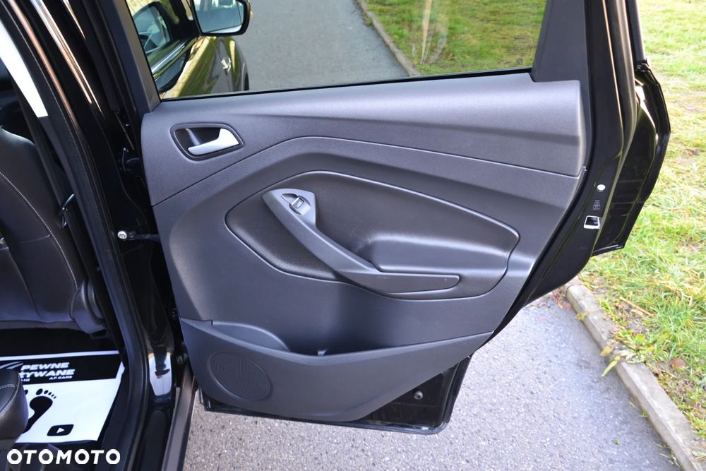 Ford Kuga 2.0 TDCi FWD Titanium - 31