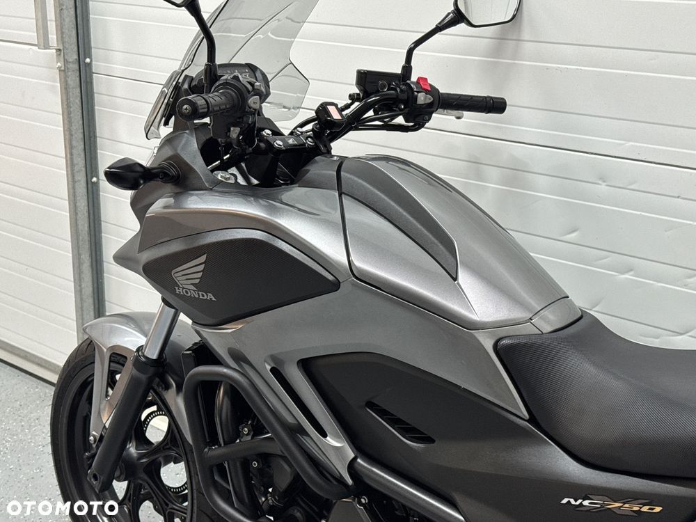 Honda NC - 20