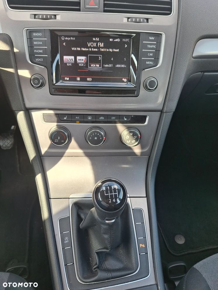 Volkswagen Golf 1.6 TDI BlueMotion Trendline - 11