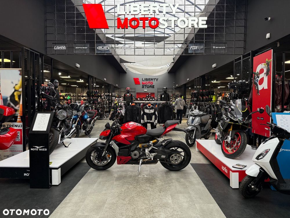 Ducati Streetfighter V2 - 6