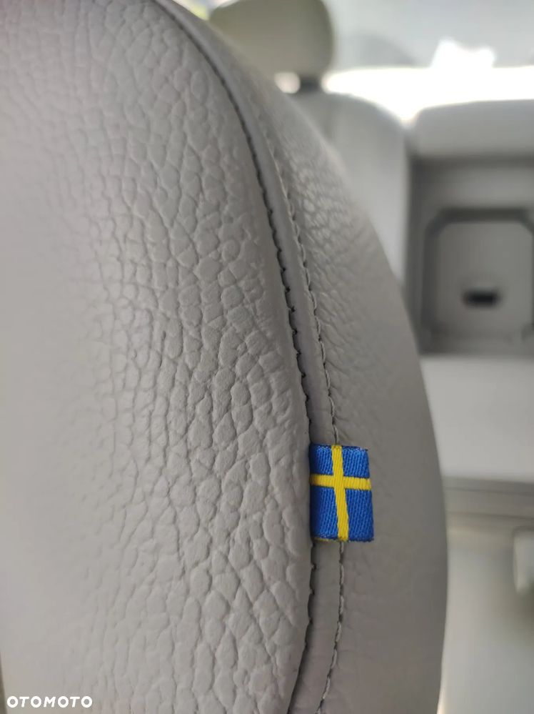 Volvo S60 B5 B AWD Ultimate Dark - 18