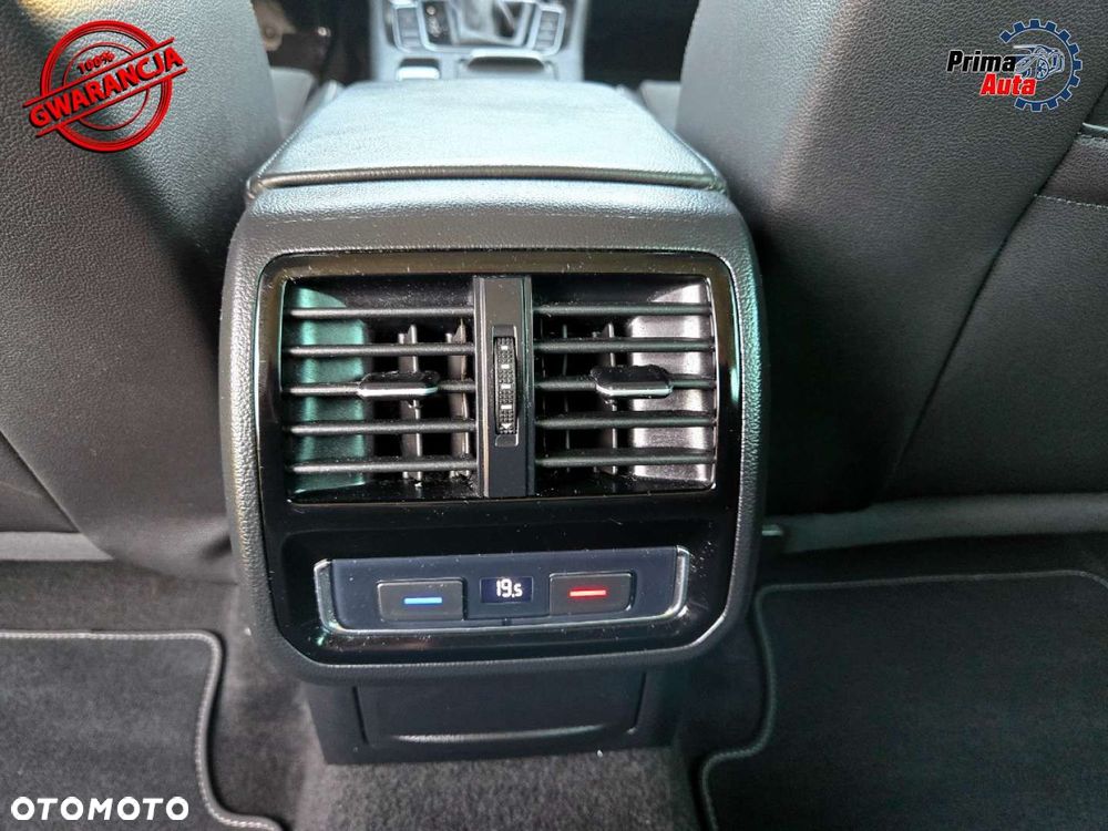 Volkswagen Passat - 23