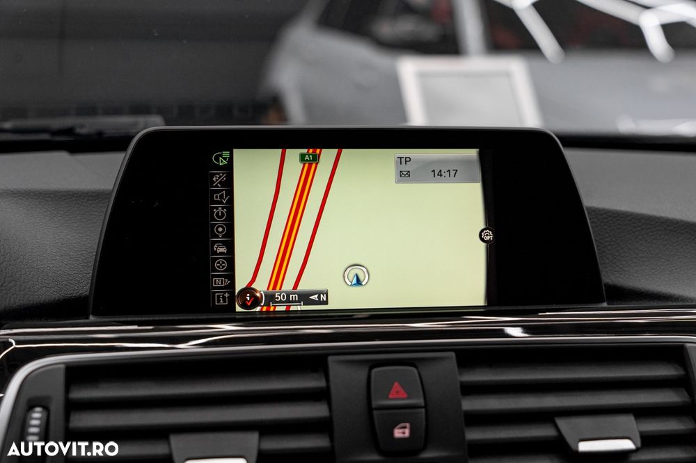 BMW Seria 3 318d Aut. Sport Line - 38