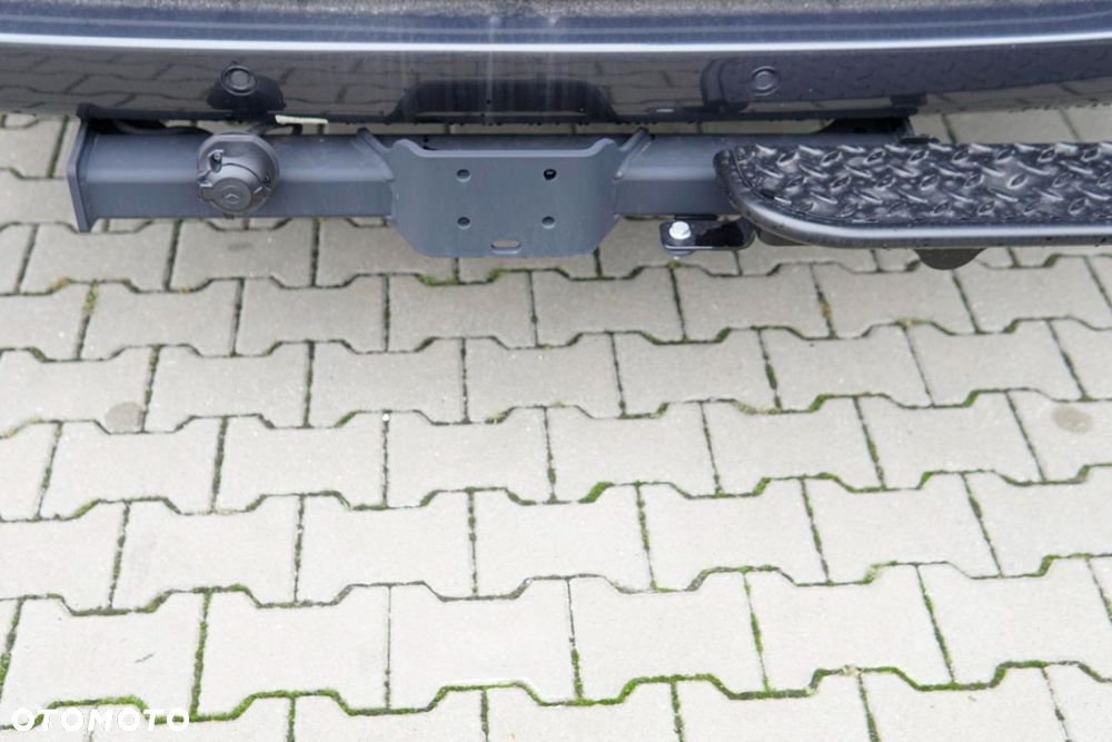 Mercedes-Benz Sprinter - 25