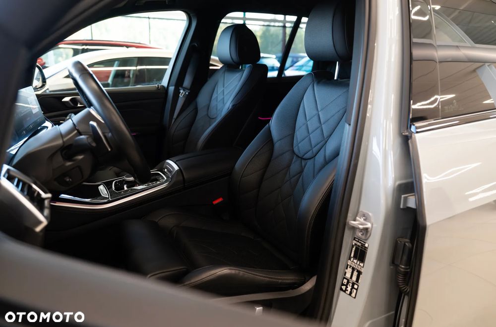 BMW X5 xDrive30d mHEV - 13