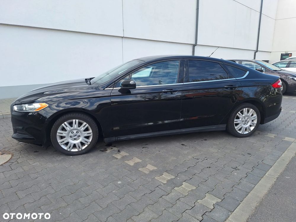 Ford Fusion - 4