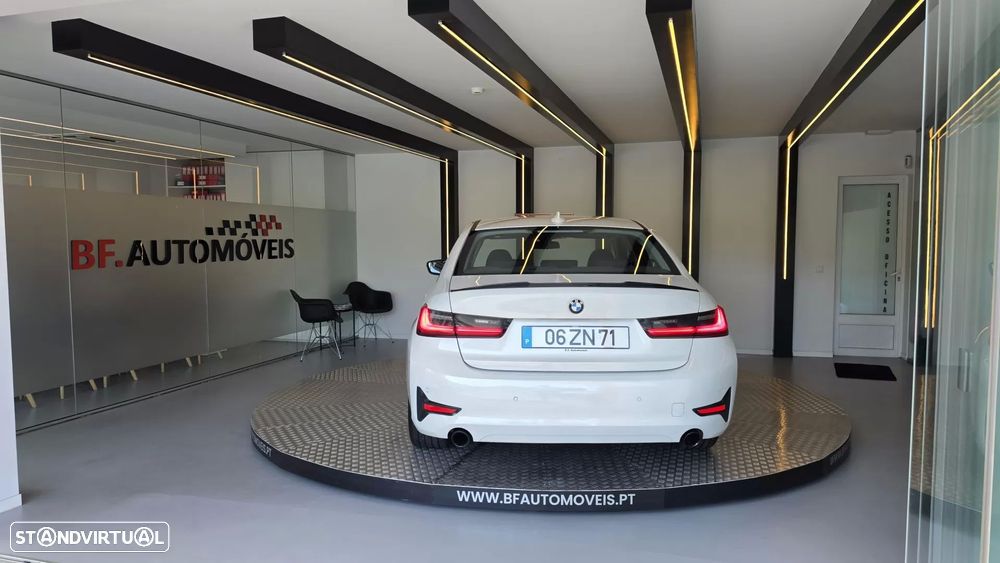 BMW 330 e Line Sport Auto - 17