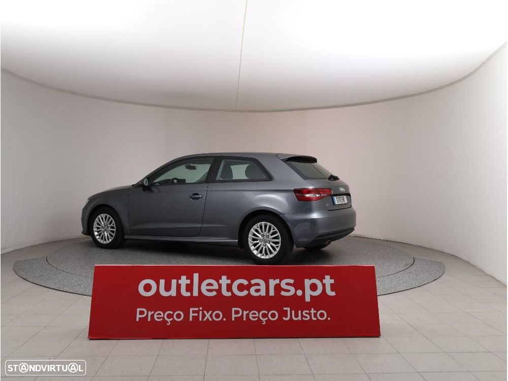 Audi A3 1.6 TDI Advance Ultra - 5