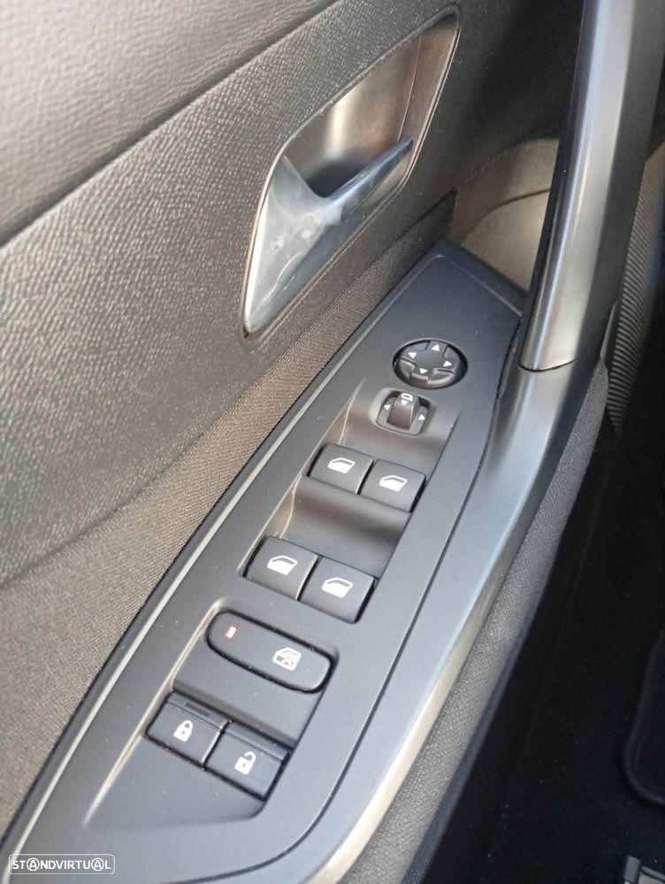 Peugeot 308 SW - 16