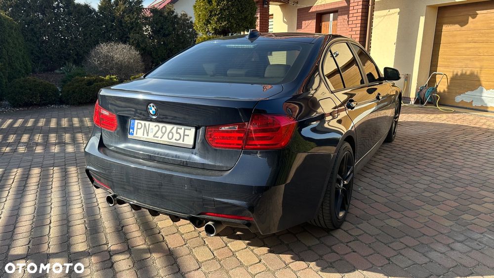 BMW Seria 3 335i xDrive Edition Sport - 8