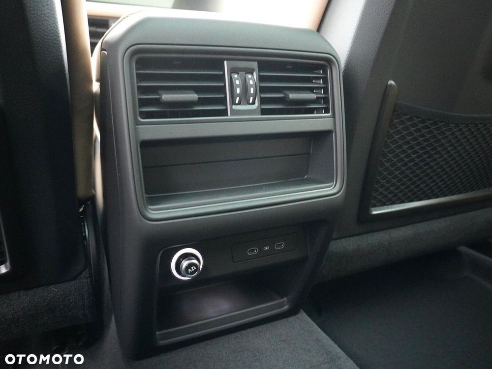 Porsche Cayenne E-Hybrid PHEV Black Edition - 34